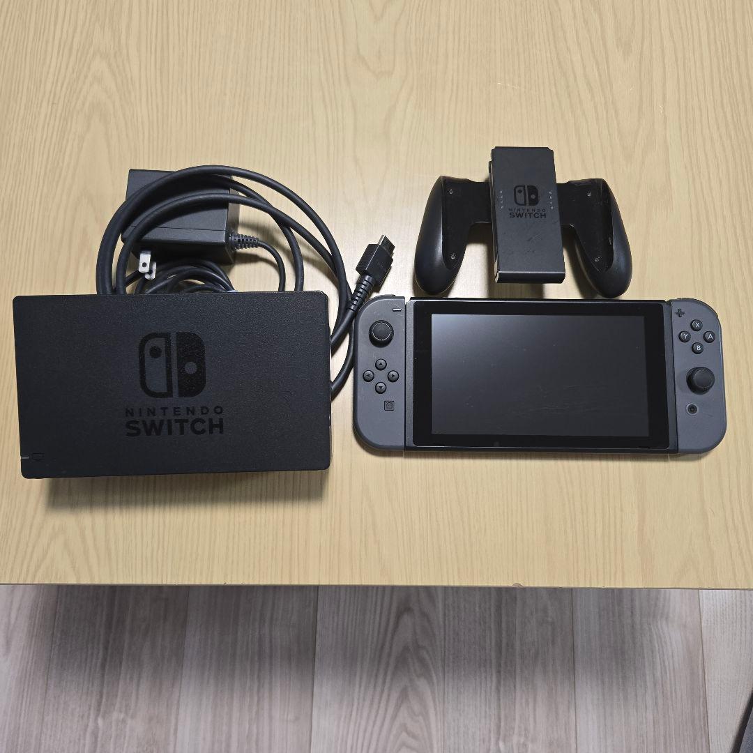 【中古】Nintendo Switch HAC-001 2017年 本体