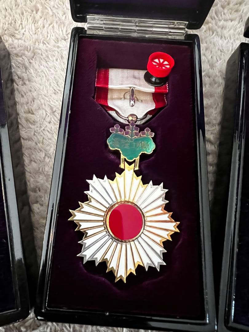 勲四等旭日小綬章 勲五等双旭日章 勲六等単光旭日章 勲章3点セット 美