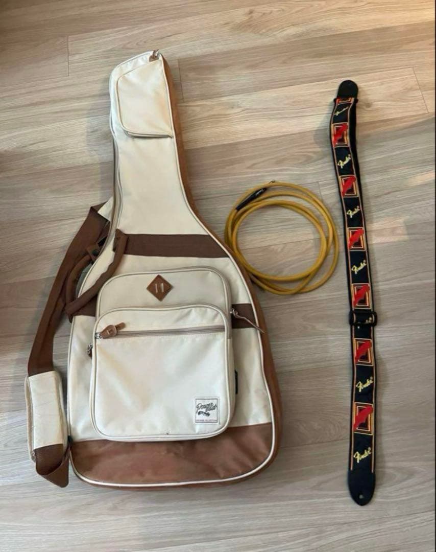 美品】FenderJapan JD21011981 多めおまけつき