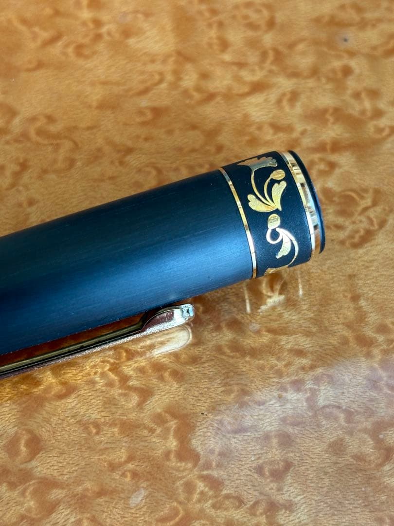 プラチナ萬年筆＃3776 純金「肥後象嵌」絵柄（イチョウ）ペン先