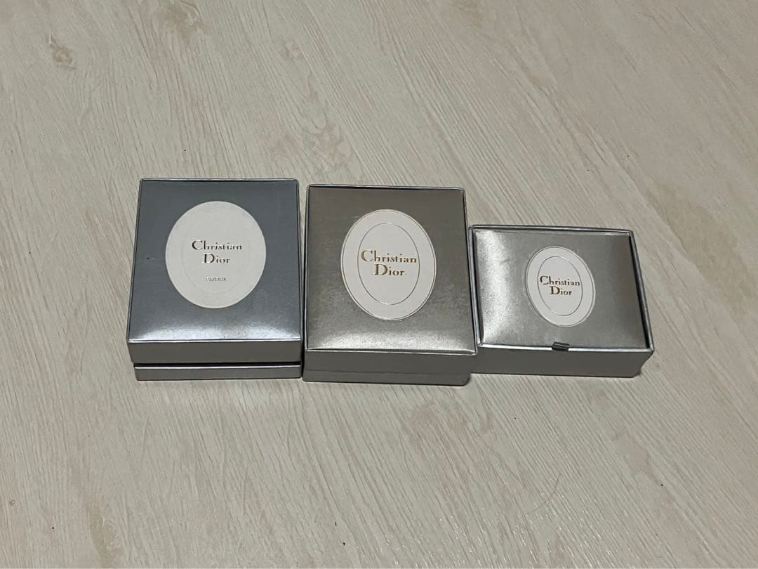 ディオール　アクセサリー空箱　まとめ売り