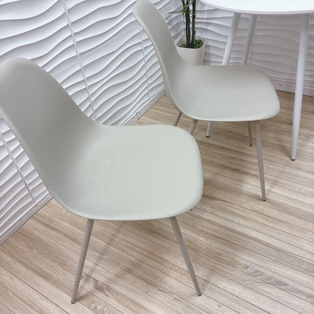 ◇大阪府神戸市配達料無料！◇LOWYAテーブル◇チェア2脚◇ハイテーブル◇