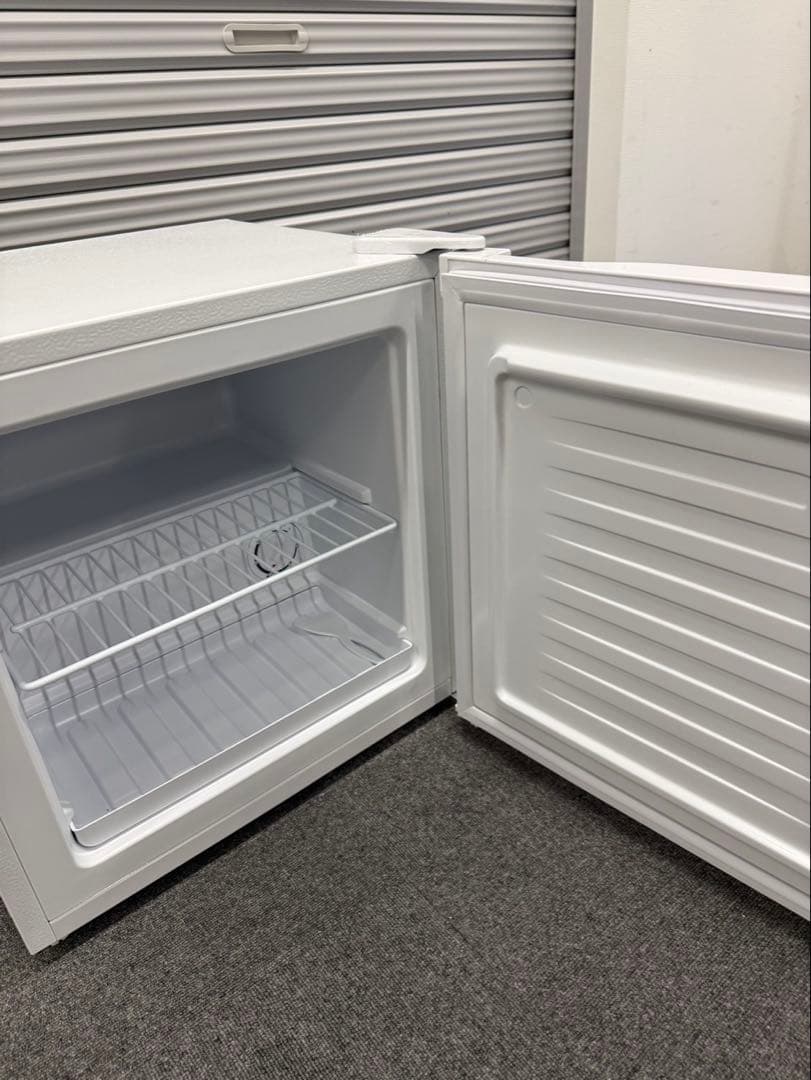 高年式！1ドア冷凍庫 FZO3A-31WT 2024年製　一人暮らし用