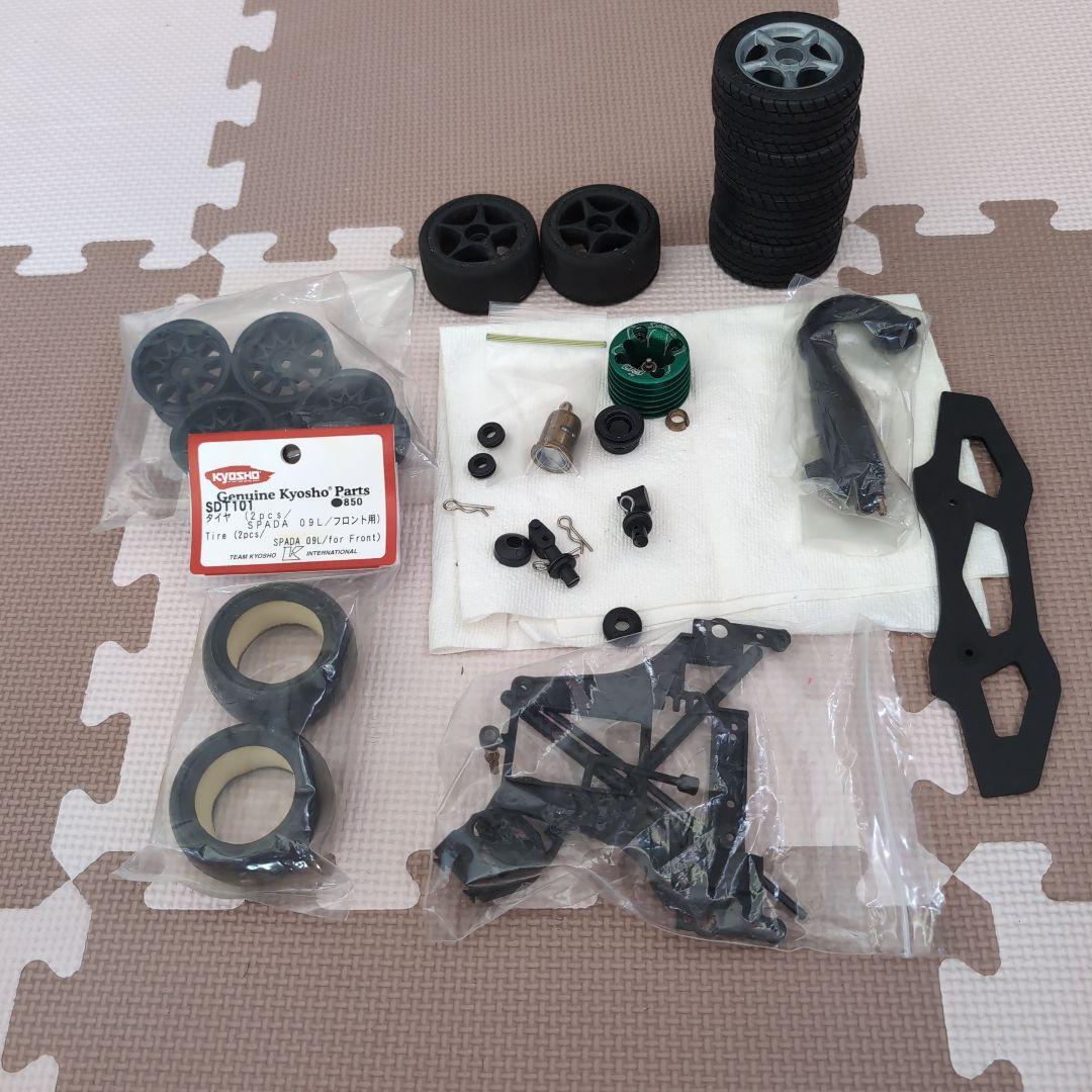 Kyosho Spada 09L ラジコンエンジンカー．プロポ付