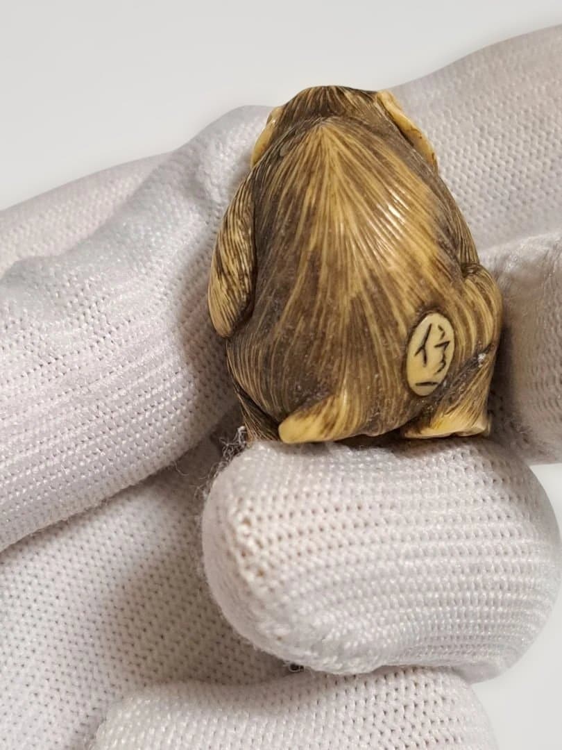 ともたん様専用です【動物天然素材の根付け】猿の根付け 縁起物 骨董品