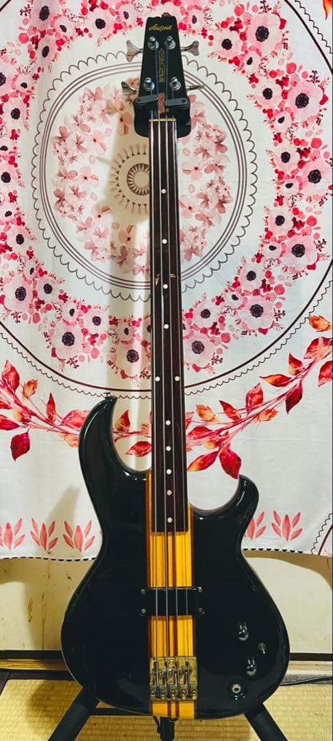 Aria ProII SB-700 フレットレスベース 国産ヴィンテージ Aria ProII SB-700 フレットレスベース 国産ヴィンテージ Aria ProII