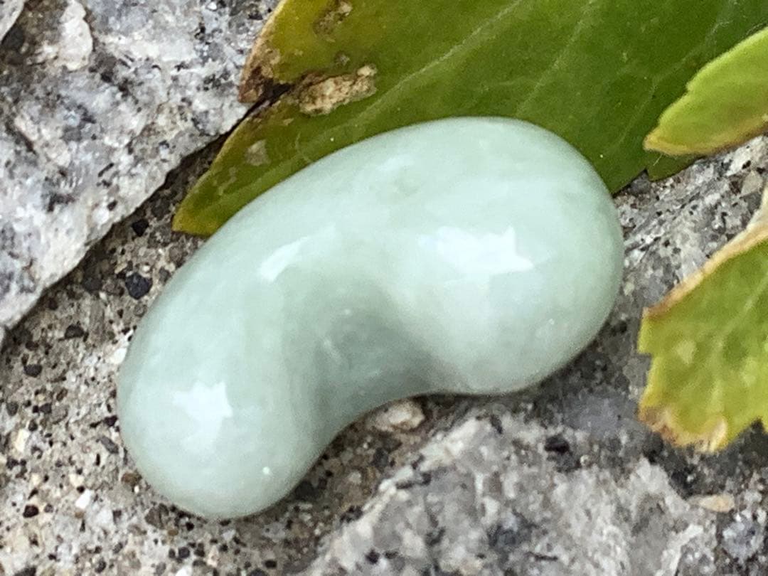 ✳神様からの授かり*糸魚川翡翠勾玉 極上高品質端材使用 縁起