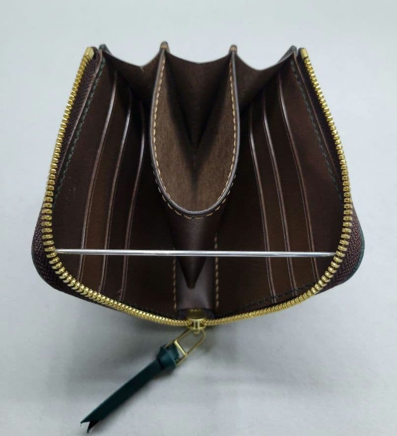 L字ファスナー財布　イタリアレザー　小銭入れ　コンパクト財布　ハンドメイド