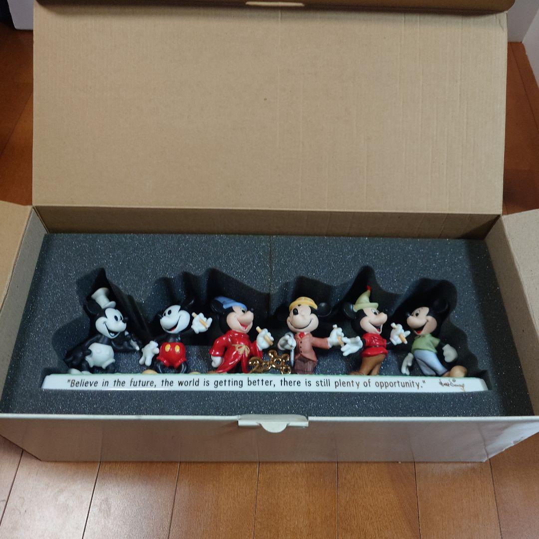 貴重品】ディズニー ミッキーマウスミレニアムフィギュア2000年限定500個