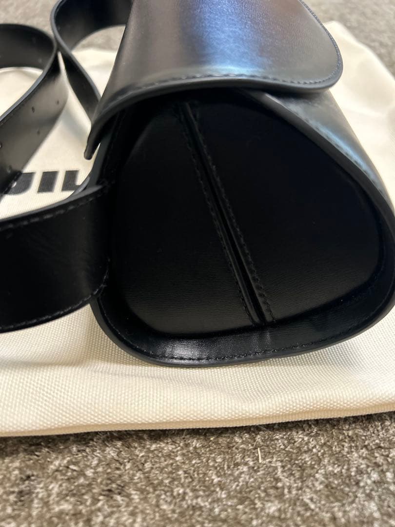 JIL SANDER ジルサンダー　カンノーロ　ブラックレザーショルダーバッグ