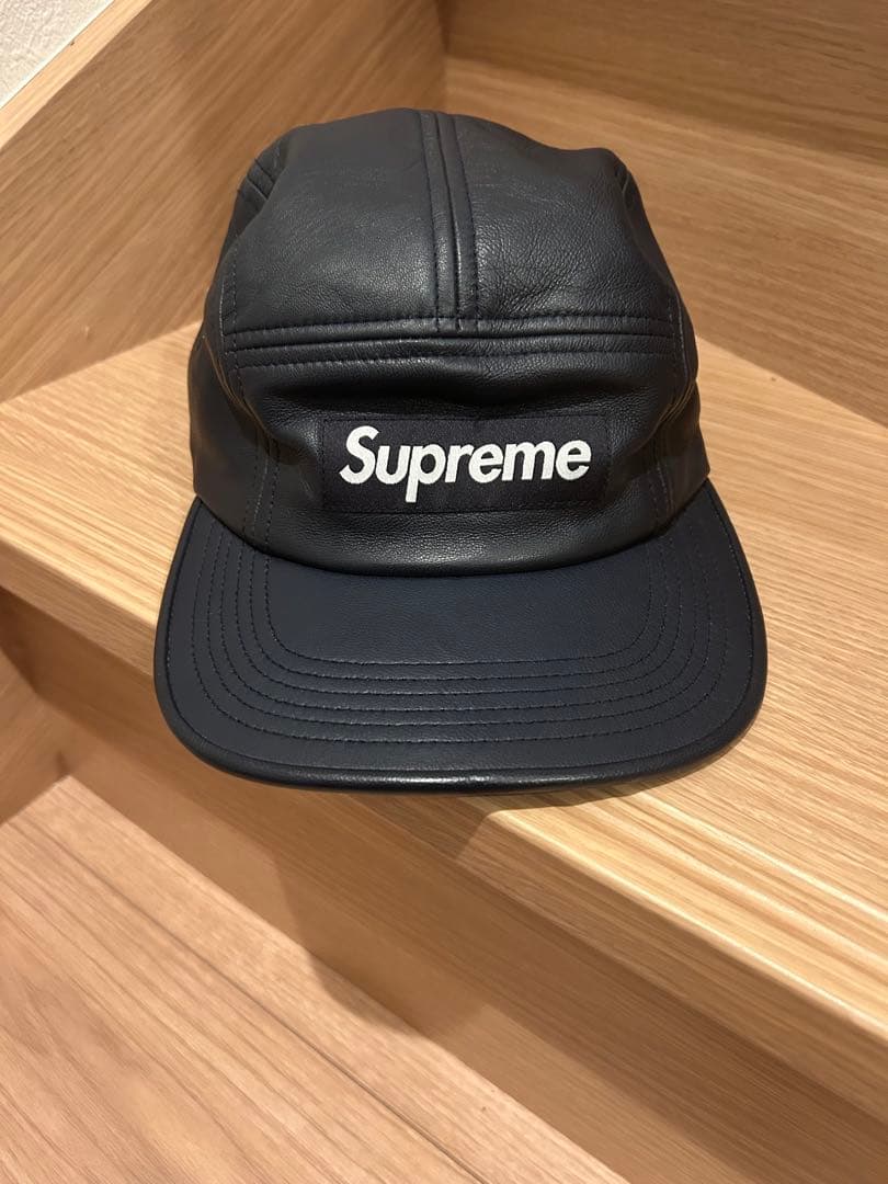 ばっきんがむ様専用 Supreme 黒、ネイビー レザー キャップ