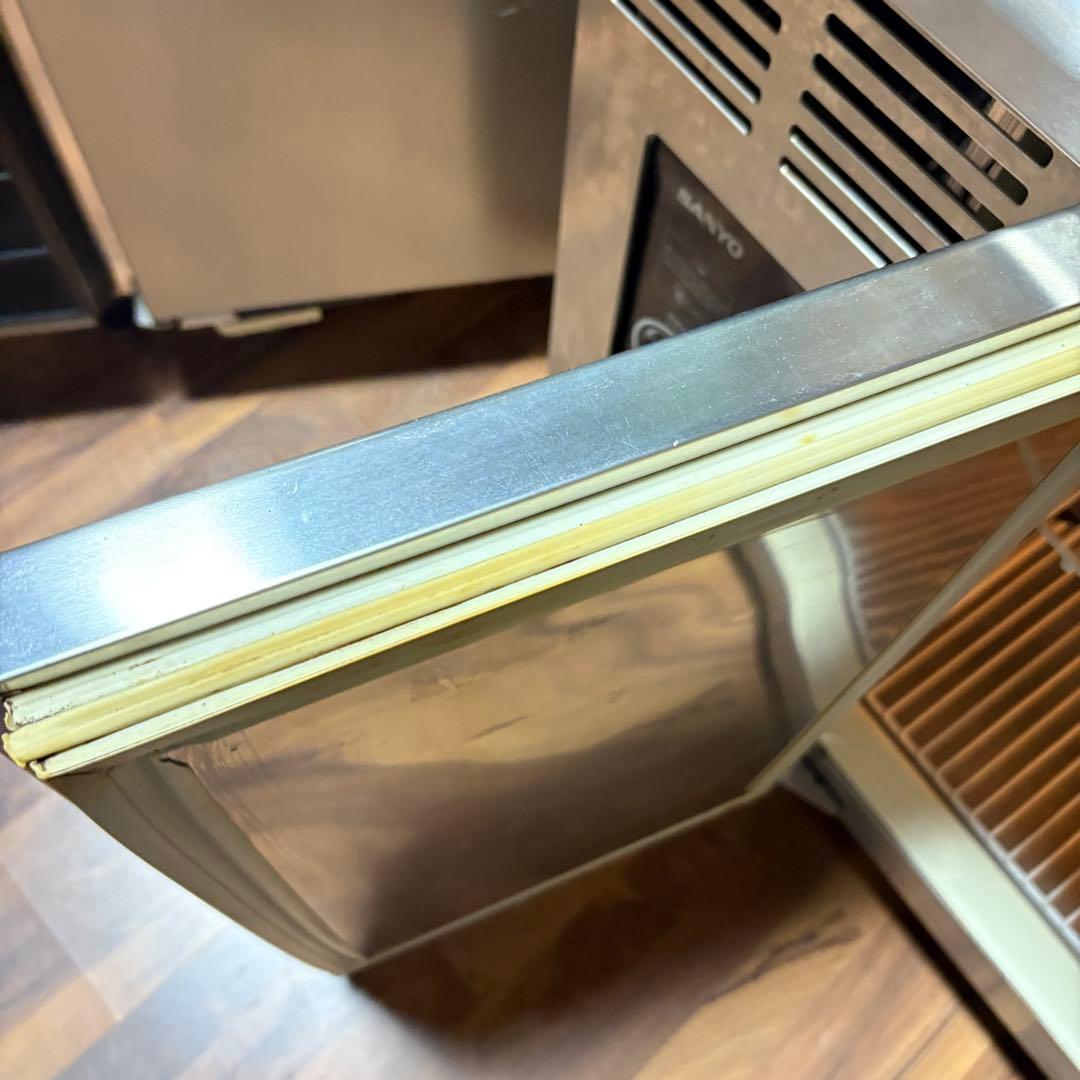 送料込み　サンヨー 3ドア 冷蔵コールドテーブル SUC-N1541J