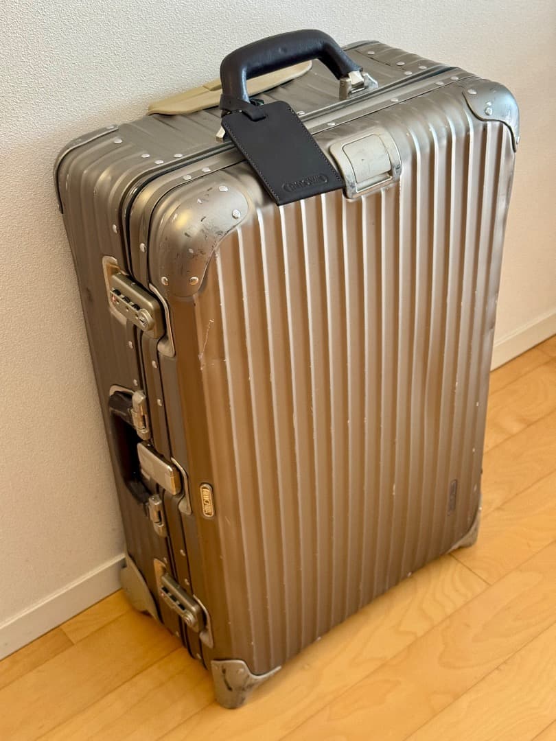 RIMOWA キャリーケース TOPAS PREMIUM シャンパンゴールド 破損あり
