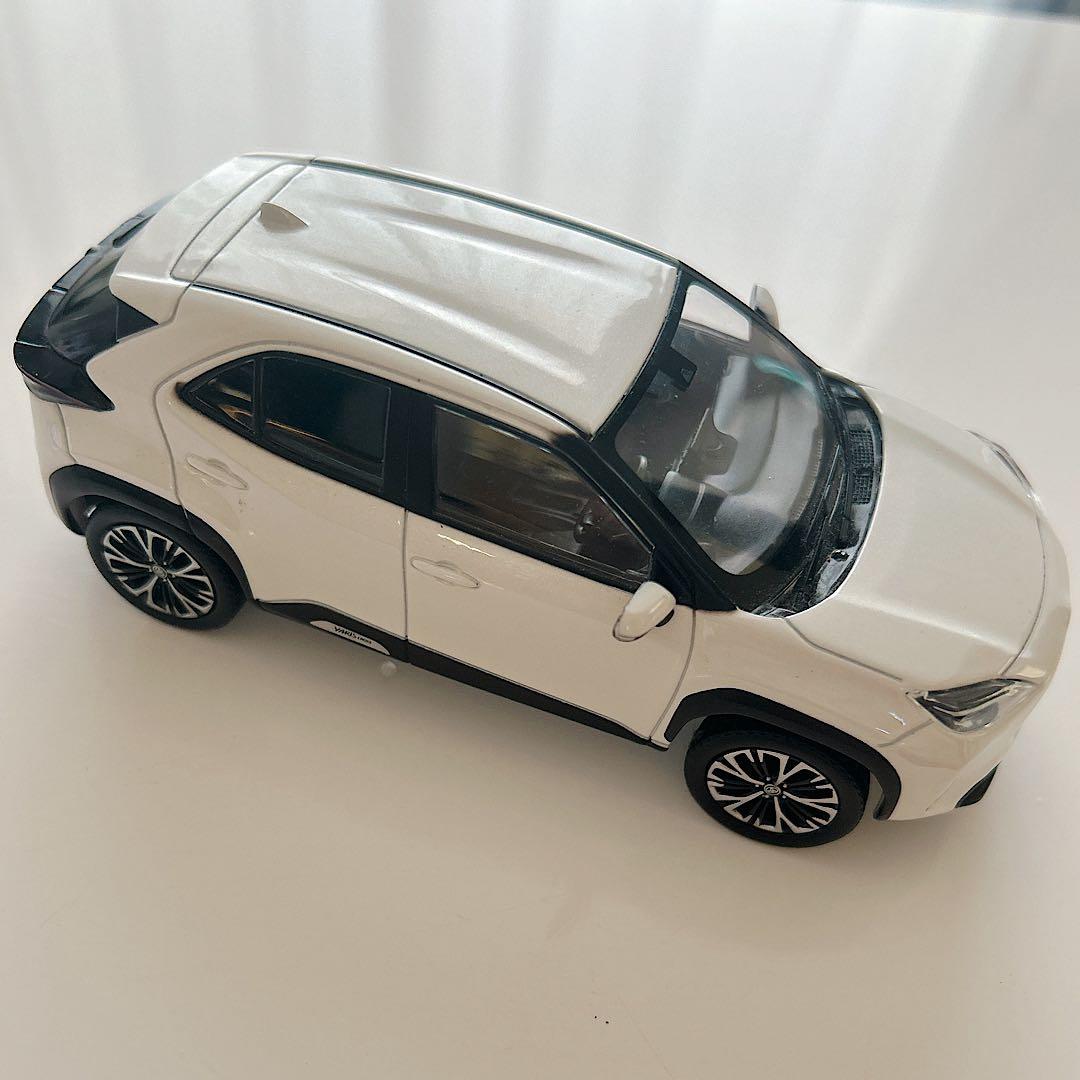 TOYOTA ヤリスクロス 非売品 ミニカー カラーサンプル 1/30 トヨタ