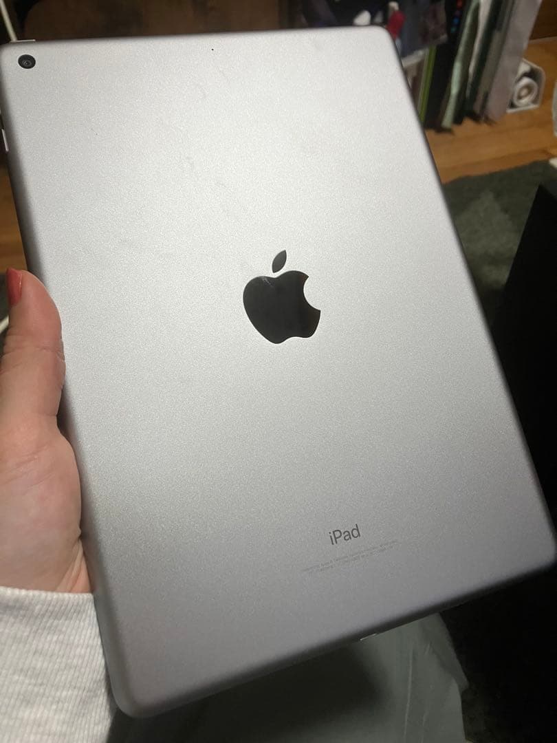 美品】iPad 第5世代 スペースグレイWi-Fi 32G シートシール付き iPad 第