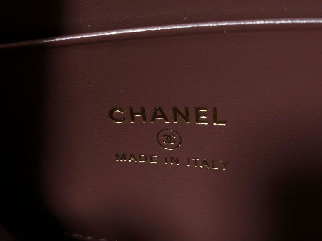 CHANEL マトラッセ クラシック ケース AP3999 キャビアスキン