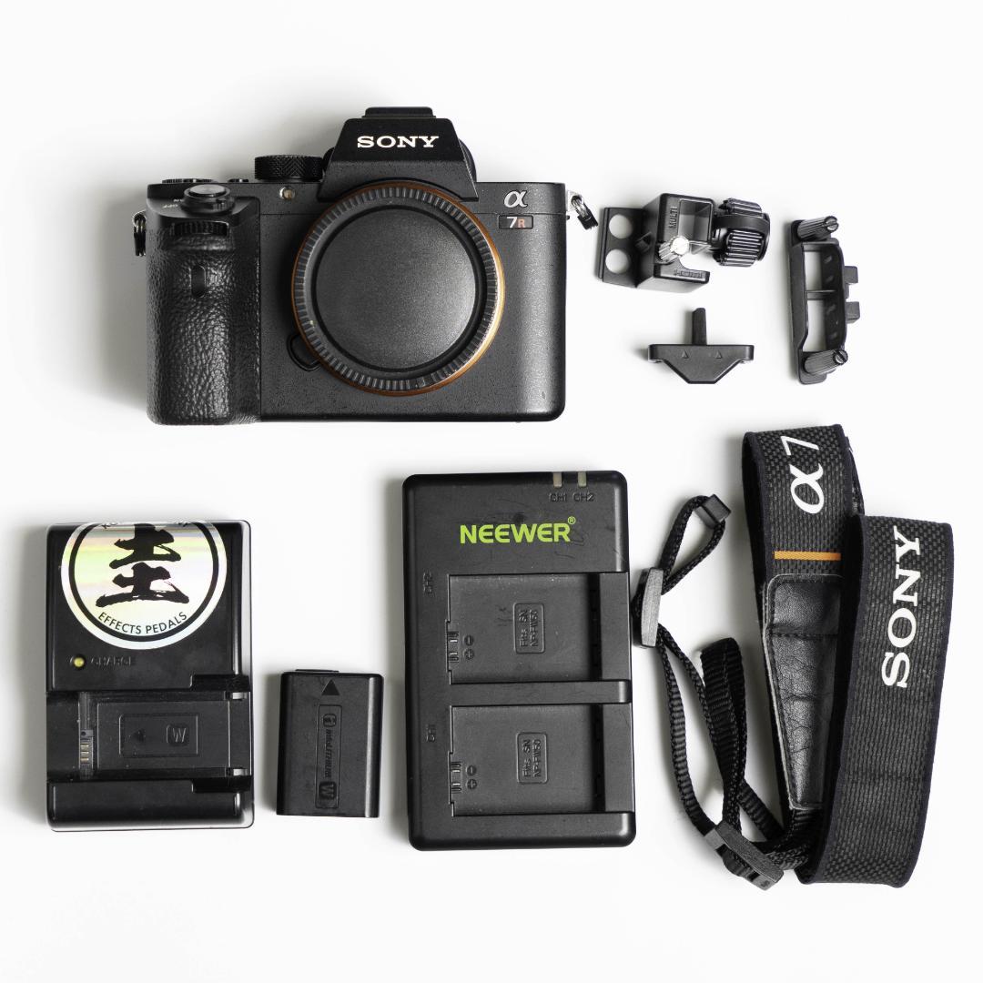 SONY α7 RII A7 RII a7 rii ミラーレス一眼 本体+付属品 α（ソニー） ソニー SONY α7RIII ILCE-7RM3 ボディ フルサイズ ミラー