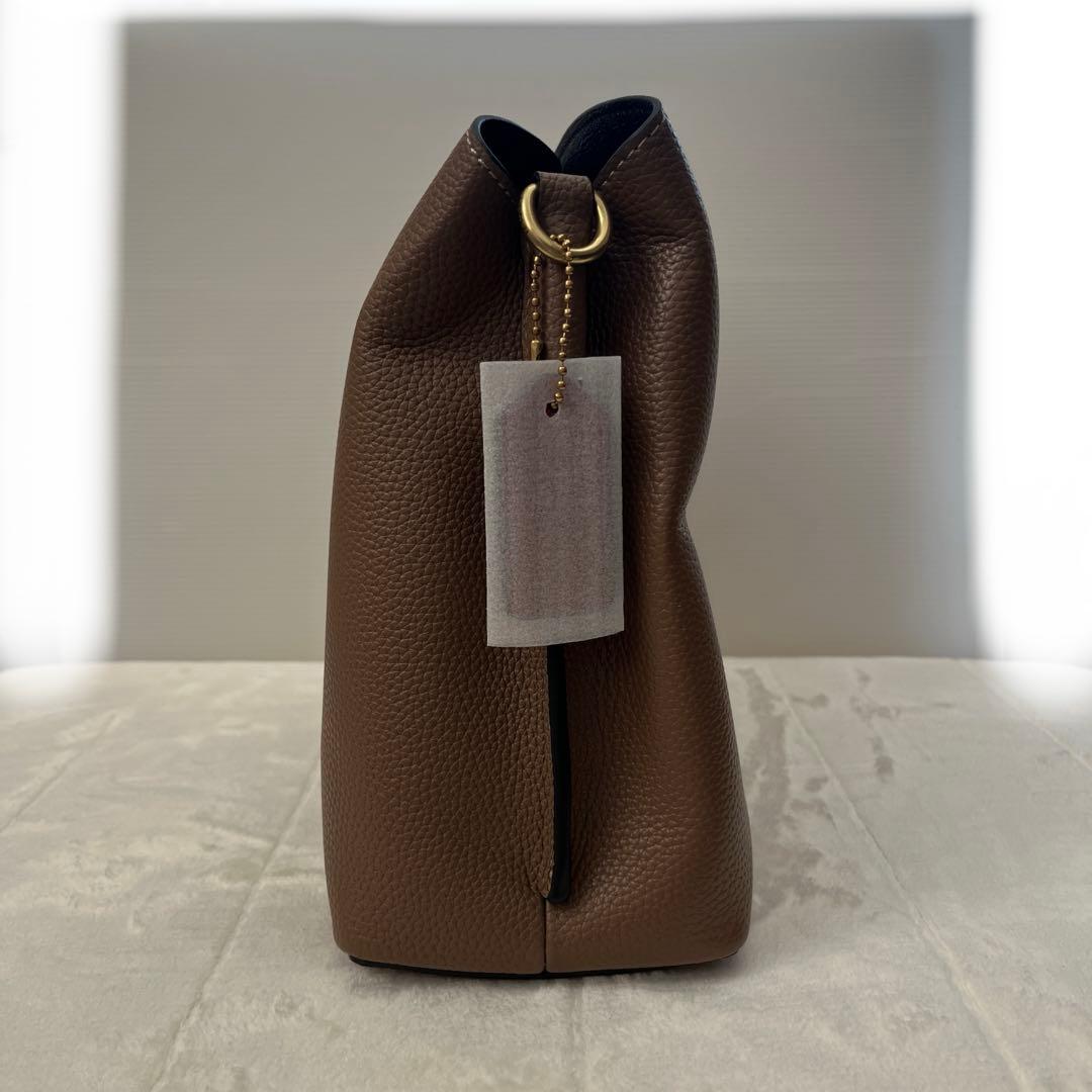 新品COACH ハンドバッグ