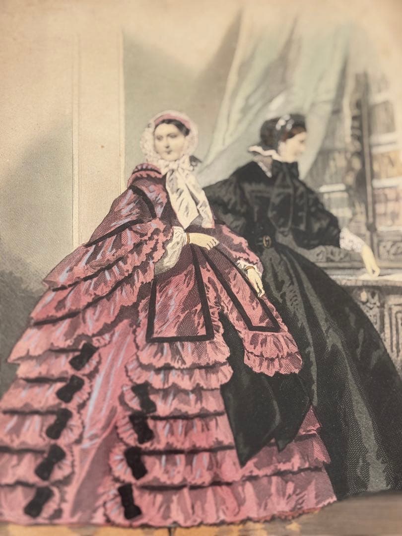 フランス　蚤の市　額　ブロカント フランス🇫🇷蚤の市🌿 ただいま！お久しぶりのパリの蚤の市🌿まるで