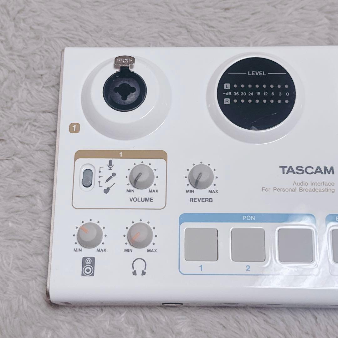 美品★TASCAM MiNiSTUDIO CREATOR US-42