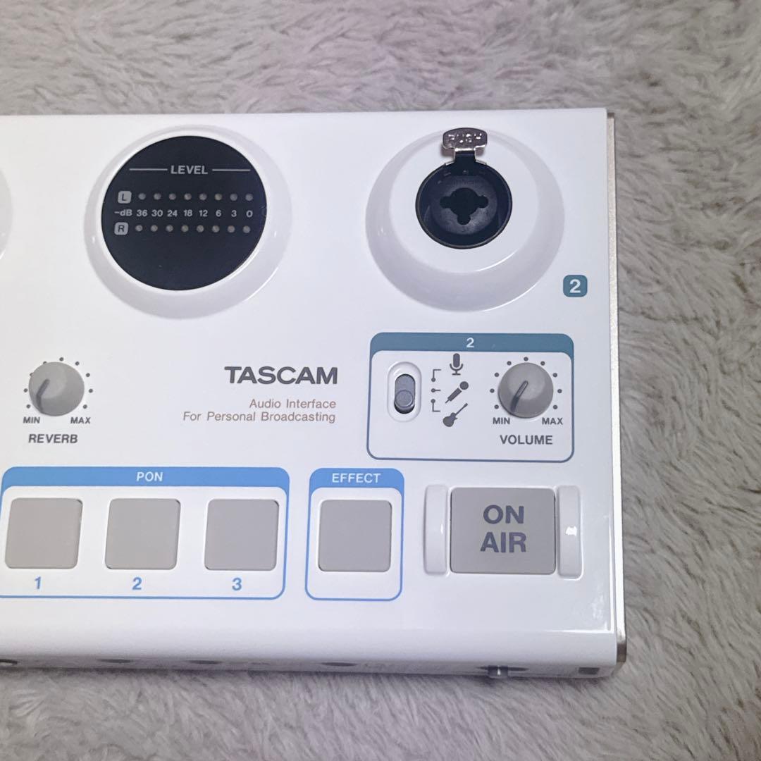 美品★TASCAM MiNiSTUDIO CREATOR US-42