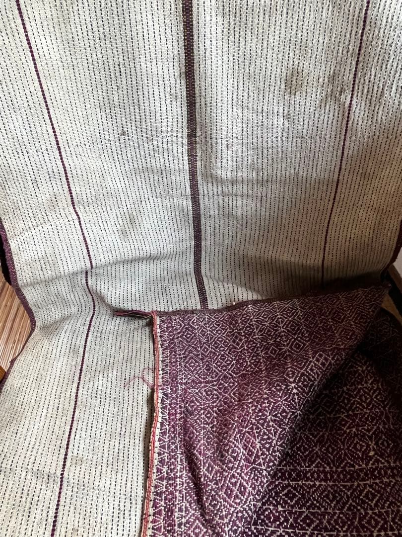 ミャンマー(旧ビルマ) チン族 片面縫い取り織り 肩掛け布 ①