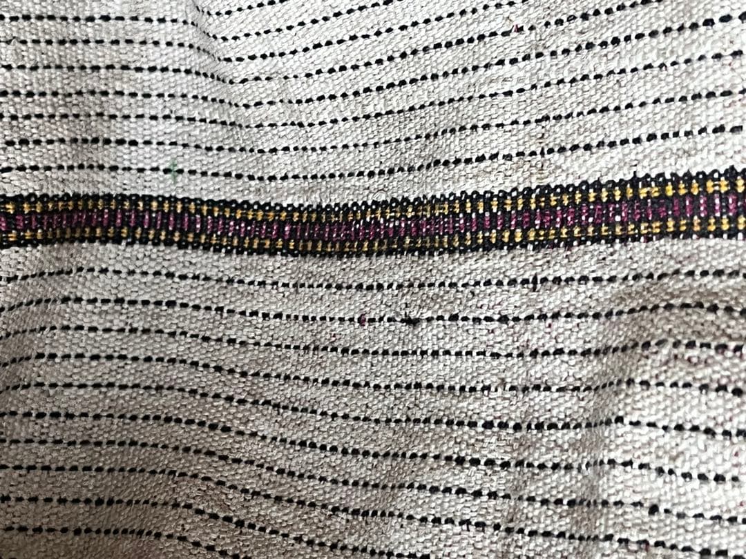 ミャンマー(旧ビルマ) チン族 片面縫い取り織り 肩掛け布 ①