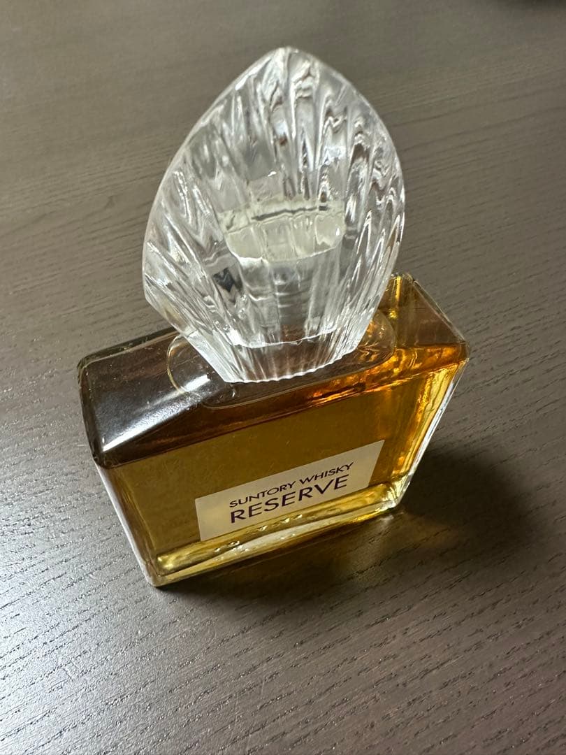 貴重！ サントリーウイスキー リザーブ 〈フェミニンボトル〉 古酒