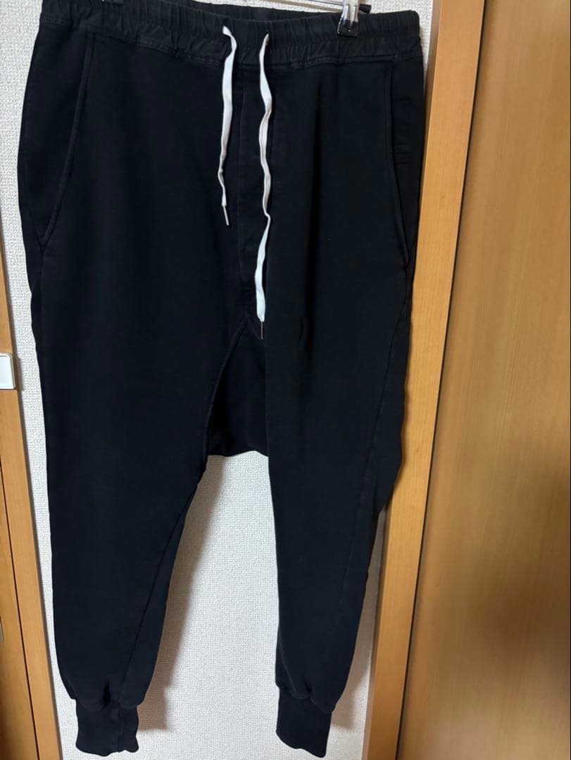 Rick Owensブラックジョガーパンツ Rick Owens: Moncler + Rick Owens ブラック ジョガー スウェット