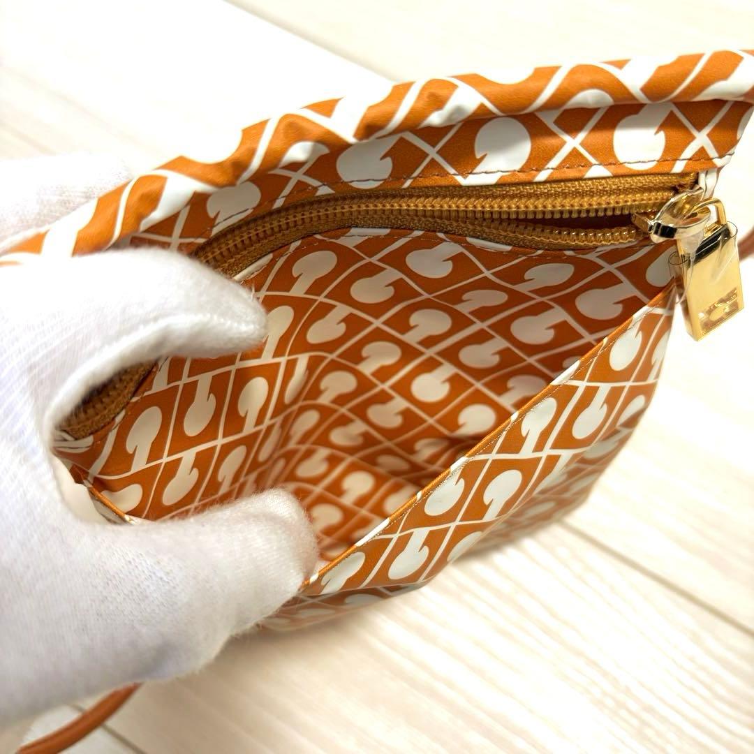 【タグ付未使用】ゲラルディーニ ソフティ ショルダーバッグ スマホポーチ