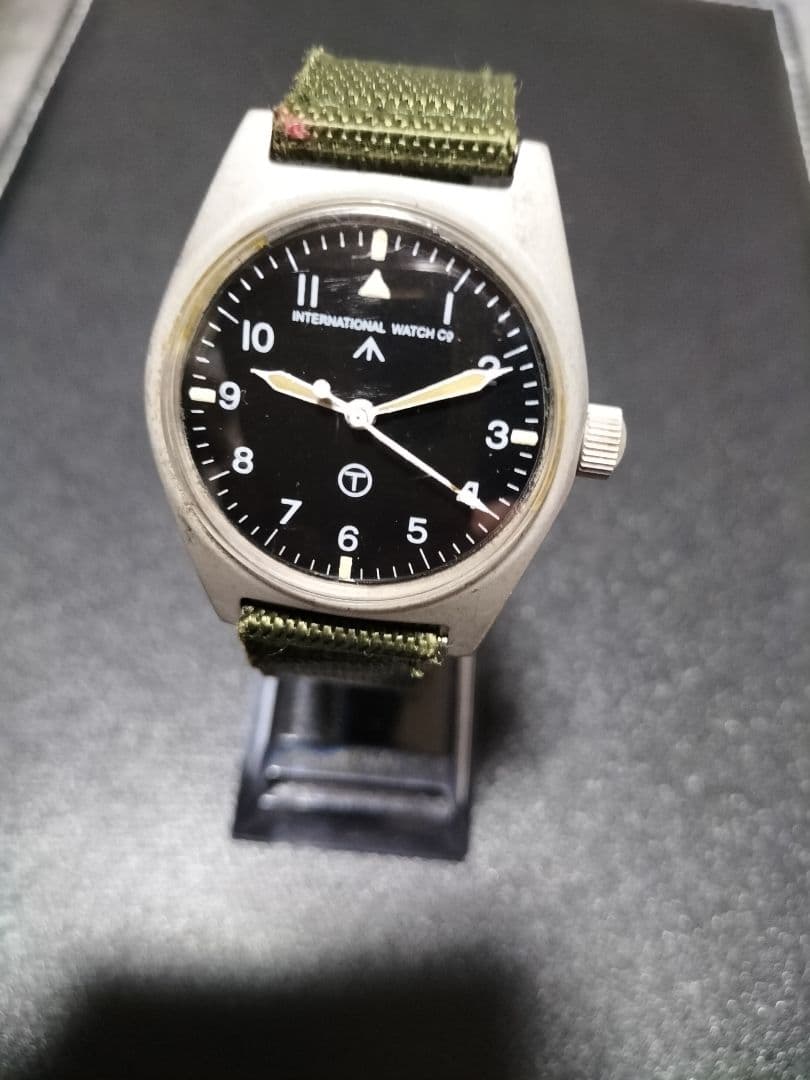 INTERNATIONAL WATCH CO. 手巻きベトナムミリタリー　IWC