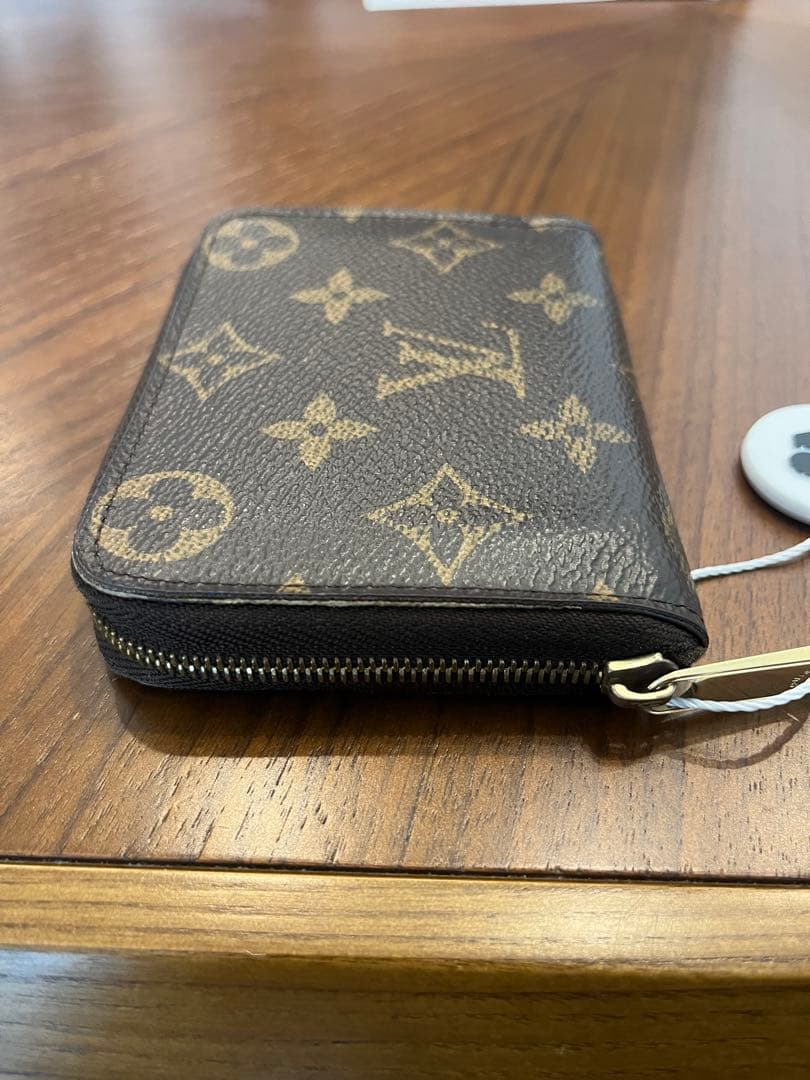 あんしん鑑定済　LOUIS VUITTON ジッピーパース
