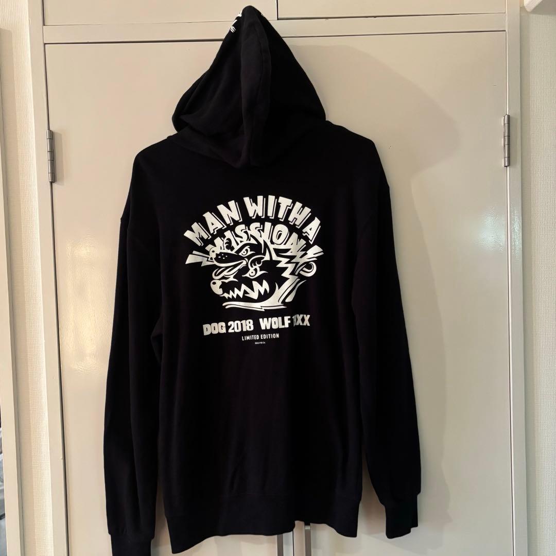 マンウィズアミッション 干支パーカー Lサイズ 2018 - メルカリ