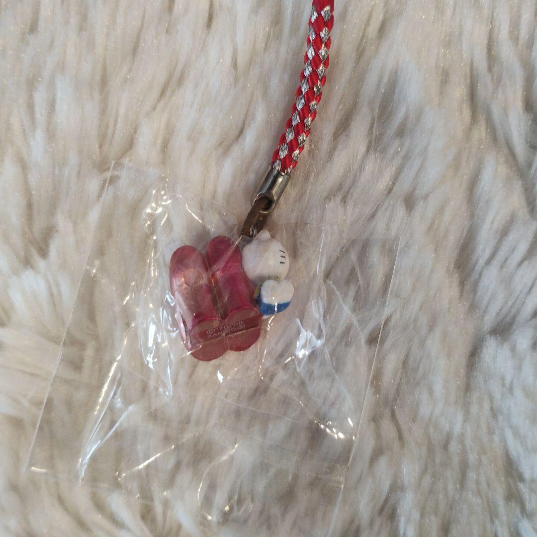 ご当地キティ 横浜限定 赤い靴  WING 根付けストラップ レア