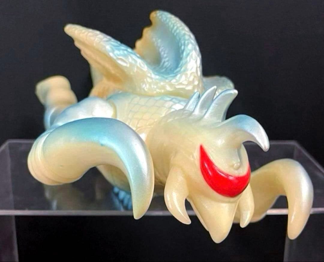 希少□ マルサン ガイガン 飛行形態 蓄光 ソフビ / 東宝