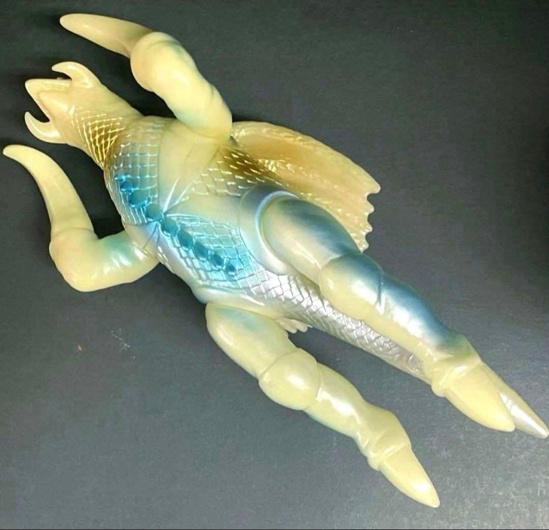 希少□ マルサン ガイガン 飛行形態 蓄光 ソフビ / 東宝