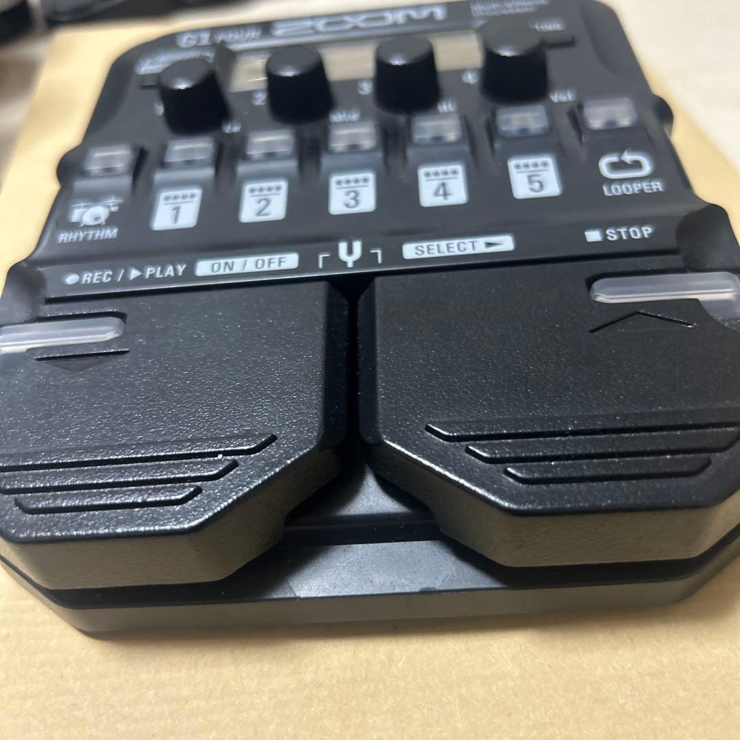 ZOOM G1 FOUR マルチエフェクトプロセッサー - メルカリ