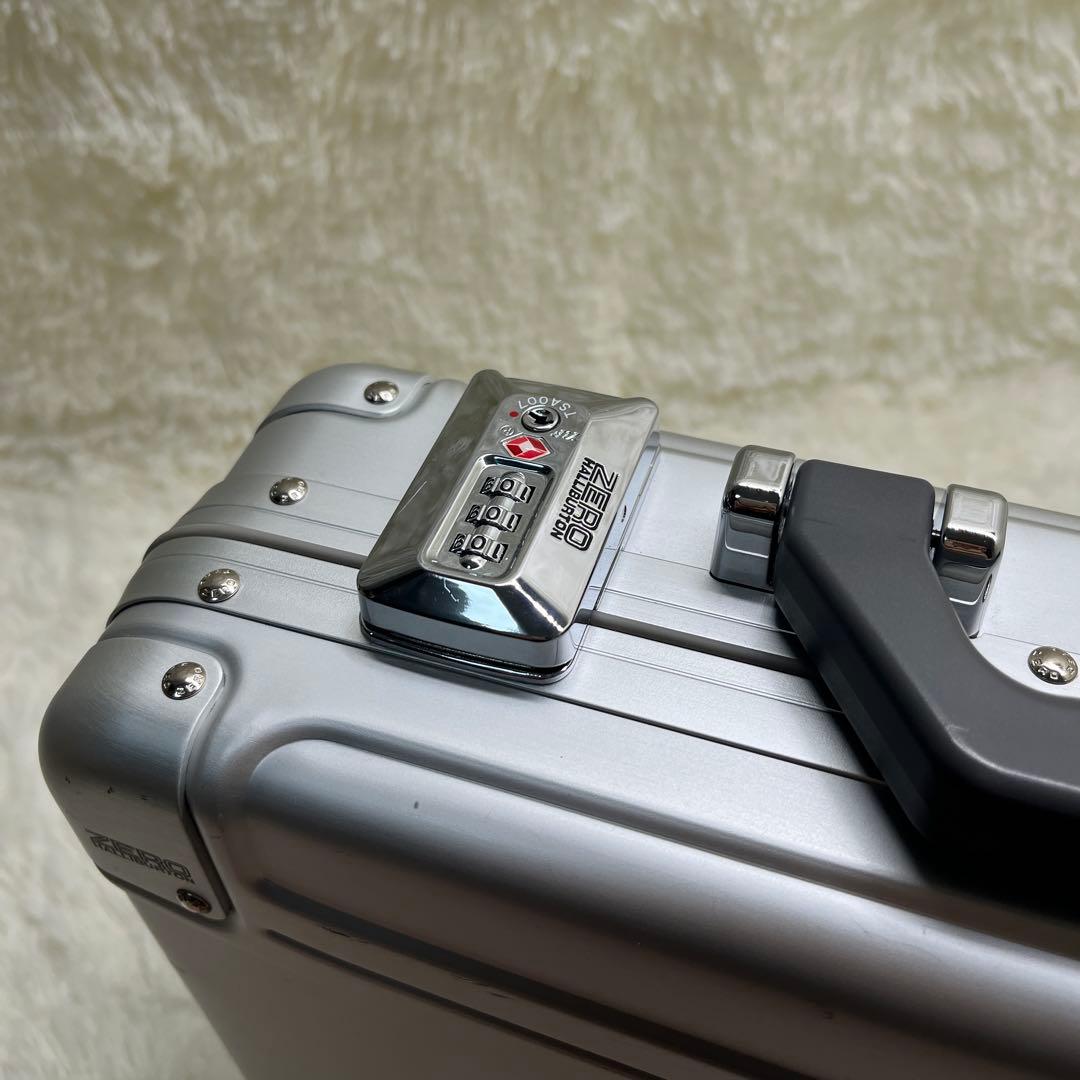 ゼロハリバートン アタッシュケース Geo Aluminum 3.0