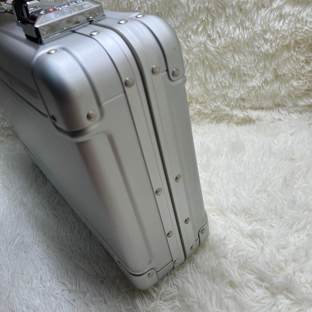 ゼロハリバートン アタッシュケース Geo Aluminum 3.0