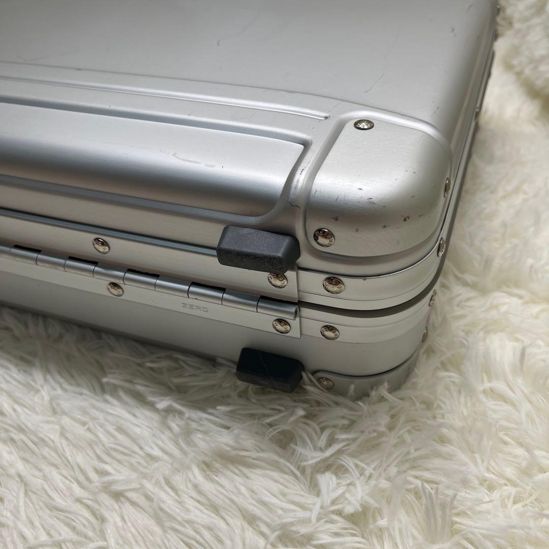 ゼロハリバートン アタッシュケース Geo Aluminum 3.0
