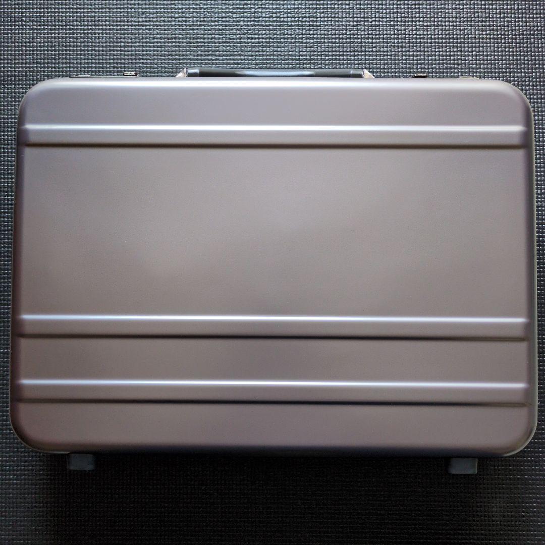 ゲ*ン様 Samsonite【サムソナイト】ポリカーボネートアタッシュケース