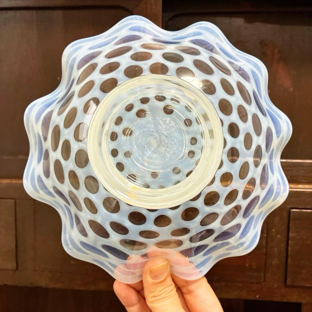 骨董 時代ガラス フリル 水玉紋 乳白色 オパールセント 氷皿 プレート1客