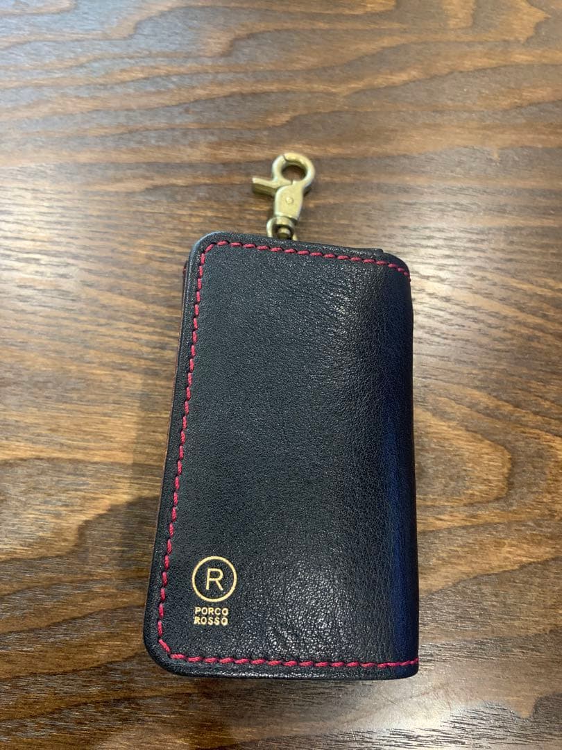 ア*オ様 PORCO ROSSO ブラックレザーキーケース