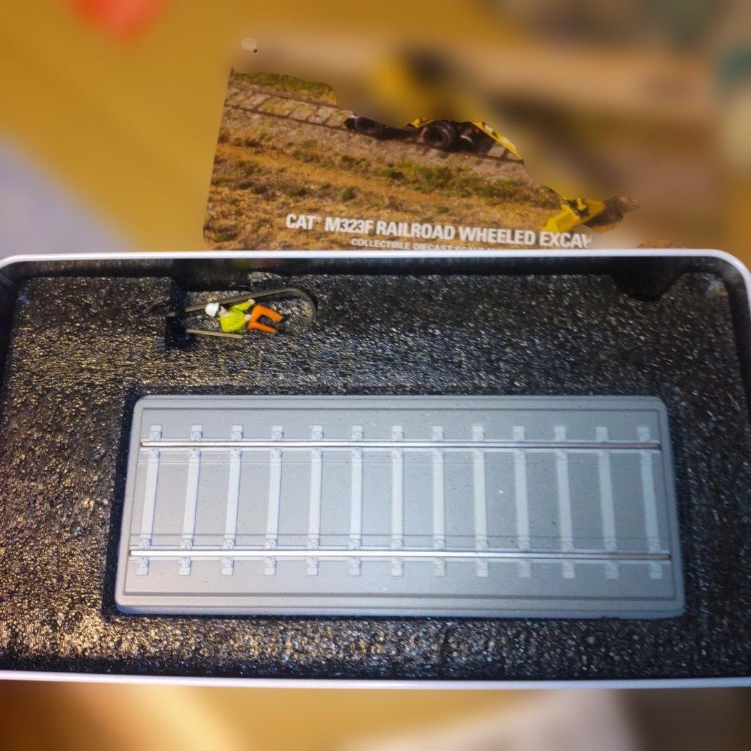 その他 CAT M323F RAILROAD WHEELED EXCAVATOR