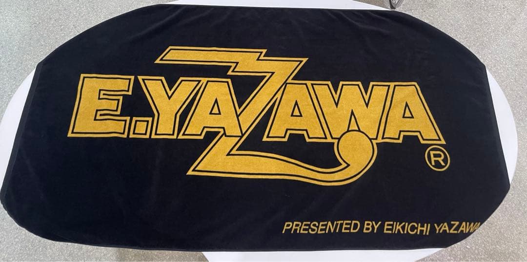 矢沢永吉 スペシャルビーチタオル ロゴ ブラック/ゴールド スペシャル