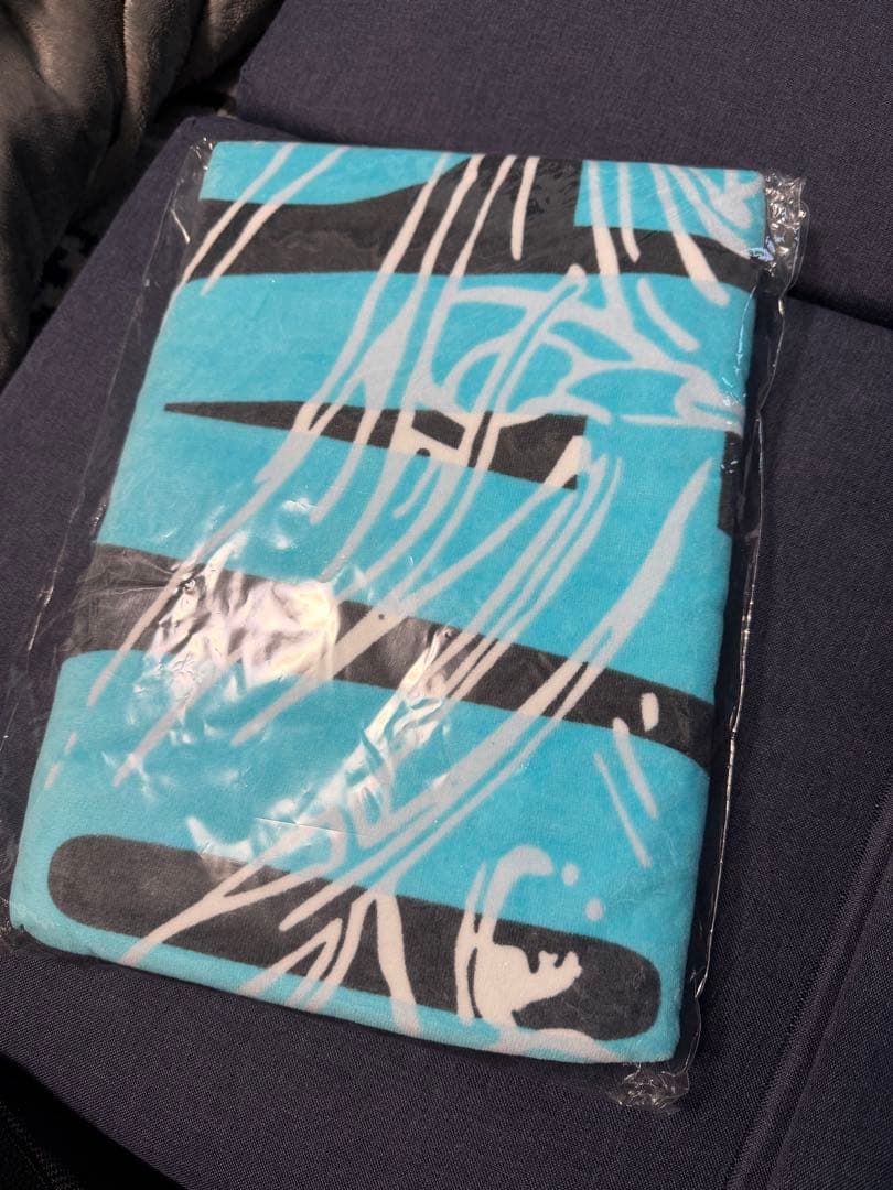 YOASOBI Beach Towel ビーチタオル 青 - メルカリ