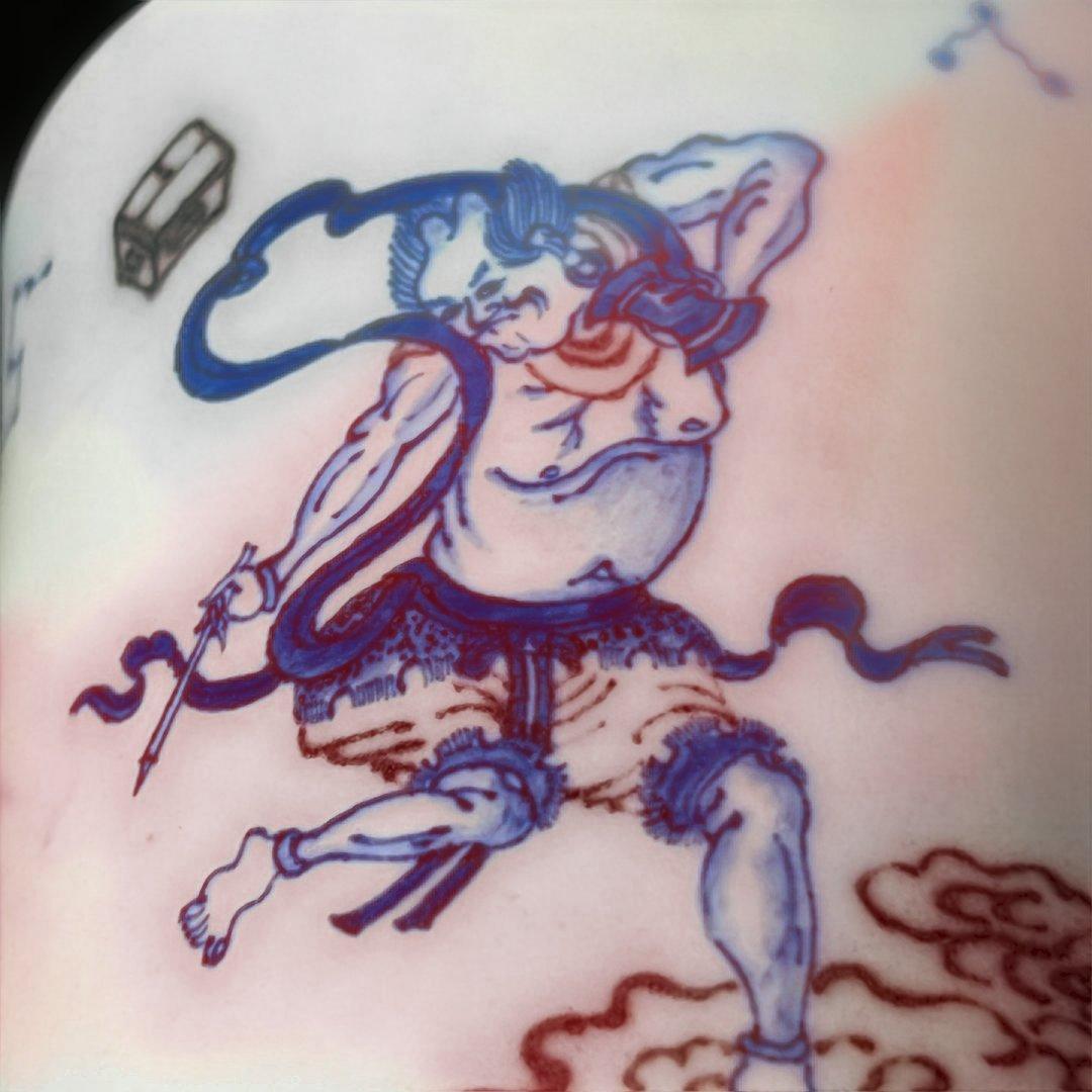 唐物 釉裏紅韋駄天紋筆筒 大清康煕年製 款 中国美術