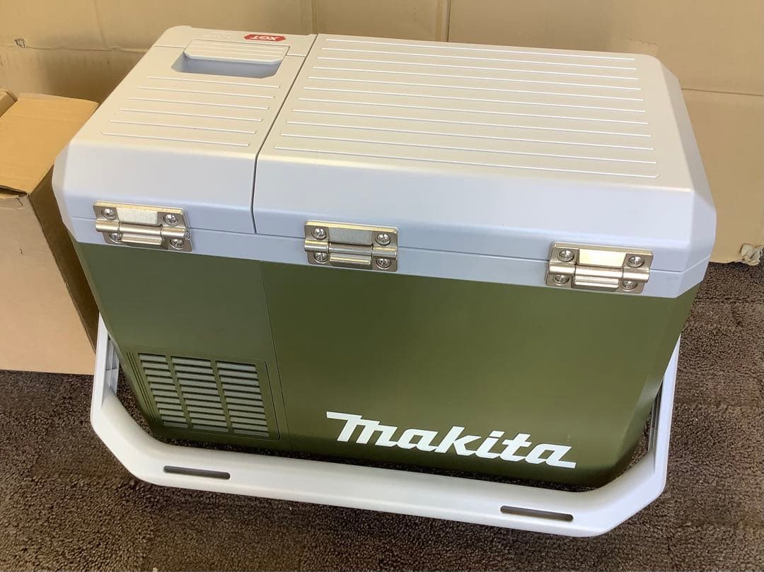 美品□マキタ 40Vmax 充電式保冷温庫 CW003G オリーブ7L