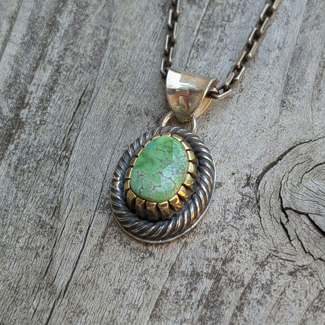 ハンドメイドのターコイズトップ 大粒 インディアン ジュエリー風