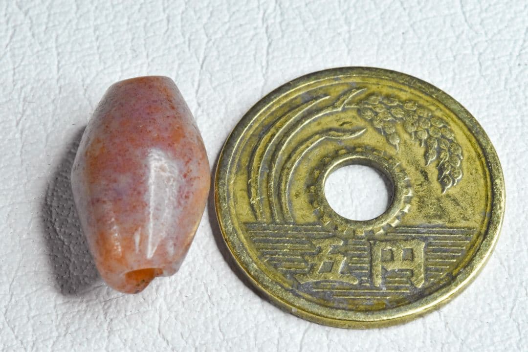 ☆1000年以上前 インダス地域出土 全面ブラッドスポット入り